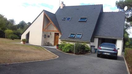 Chambre d’hôte pour 2 personnes, avec vue ainsi que jardin et terrasse à Malguénac