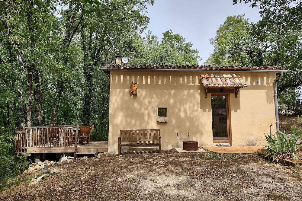 Gîte authentique avec piscine partagée in Paulhiac, Région de Villeneuve-sur-Lot