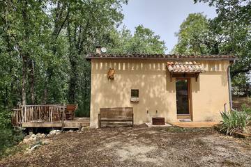 Gîte pour 5 personnes, avec piscine et jardin, animaux acceptés à Paulhiac