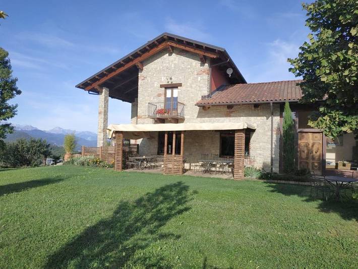 Chambre d’hôte pour 5 personnes, avec piscine et jardin ainsi que sauna et vue, animaux acceptés dans Piémont - 2