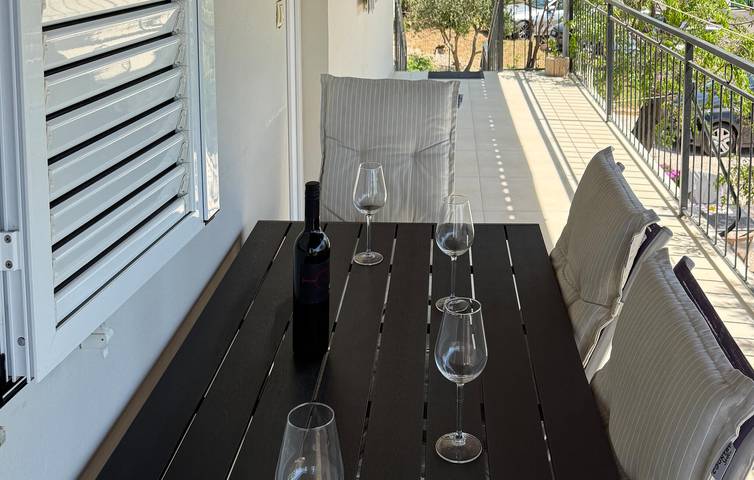 Charmante Unterkunft, 2 km von Vinjerac entfernt: Pool, Terrasse und WLAN in einem gemütlichen Refugium! in Posedarje, Zadar