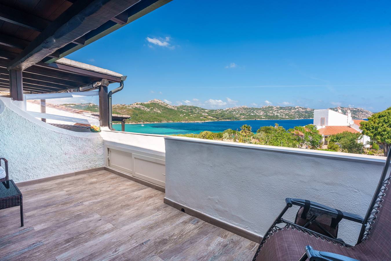 Ganze Wohnung, Ferienwohnung 'La Terrazza sul Mare' mit Meerblick, Terrasse & Wlan in Palau (dorf), Palau (Sardinien)
