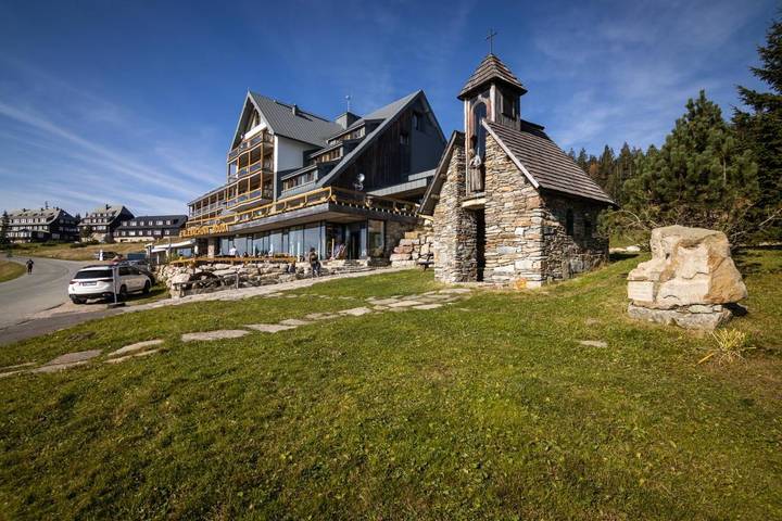 Hotel für 2 Personen, mit Whirlpool und Terrasse sowie Sauna und Pool