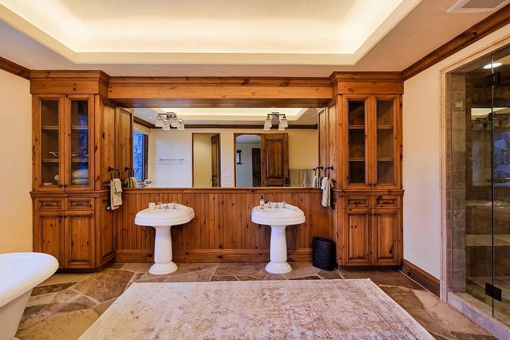 Vacation rental for 10 people, with balcony and hot tub in Aspen Snowmass