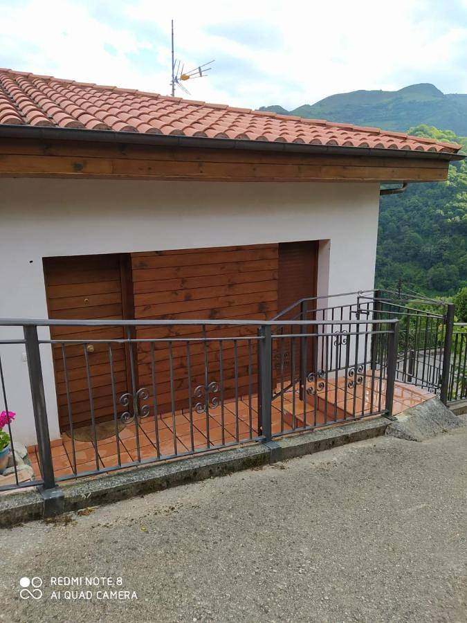 Casa rural para 7 personas, con balcón además de jardín y vistas en Belmonte de Miranda - 4