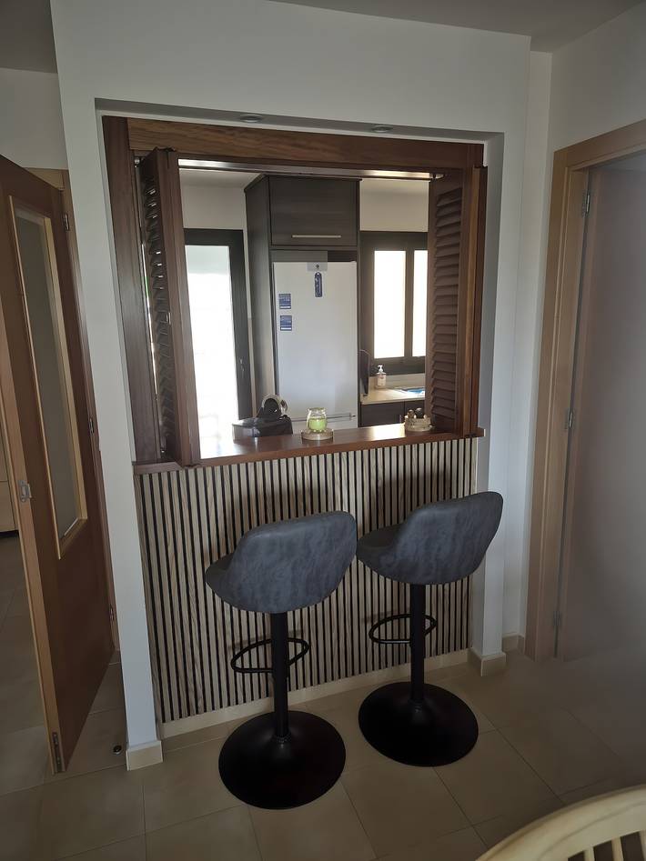 Ganze Wohnung, Apartment „Casa Wood“ mit Gemeinschaftspool, privater Terrasse und WLAN in Hacienda del alamo, Fuente Alamo de Murcia