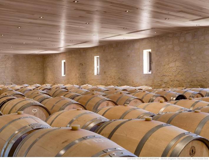 Gîte pour 3 personnes, avec jardin ainsi que vue et terrasse à Saint-Christophe-des-Bardes - 4