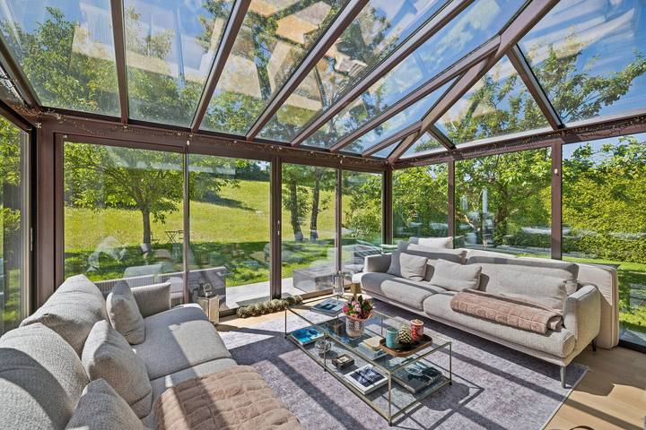 Gîte pour 8 personnes, avec jardin et terrasse à Lens (Suisse)