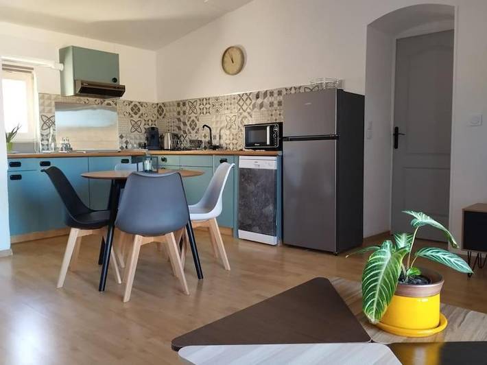 Gîte pour 4 personnes, avec vue et jardin à Montblanc - 4