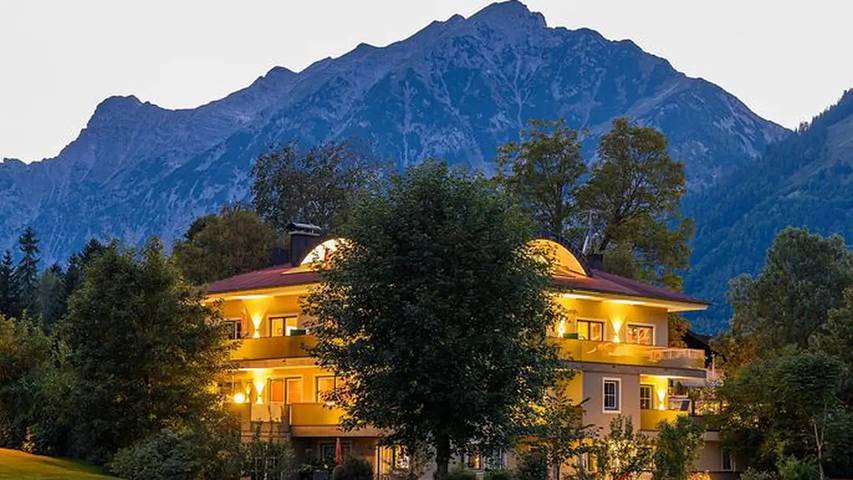 Ferienwohnung für 6 Personen, mit Sauna und Garten in Pertisau