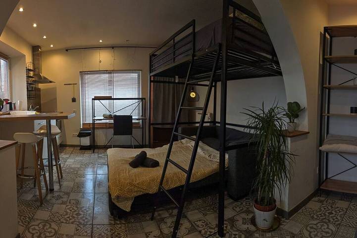 Gîte pour 3 personnes, avec Jardin et Piscine à Boussu - 2