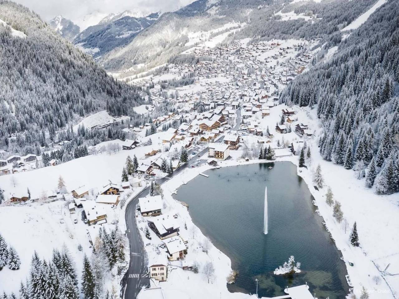 Appartement entier, Chalet à La Béchigne avec Vue sur la Vallée in Chatel, Les Portes du Soleil