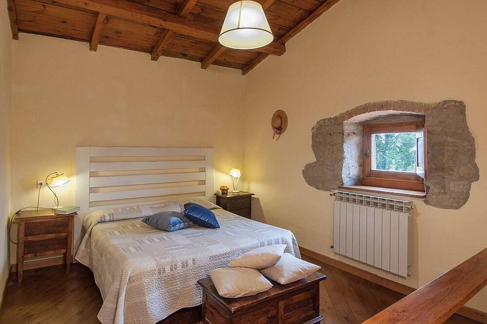 Lindenhaussiedlung mit Gemeinschaftspool in Pratovecchio, Pratovecchio Stia