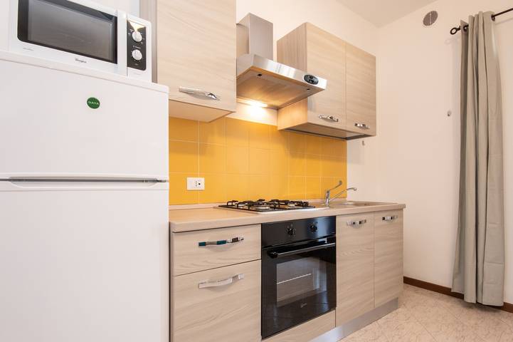 Gîte pour 2 personnes, avec jardin à Sirmione - 4