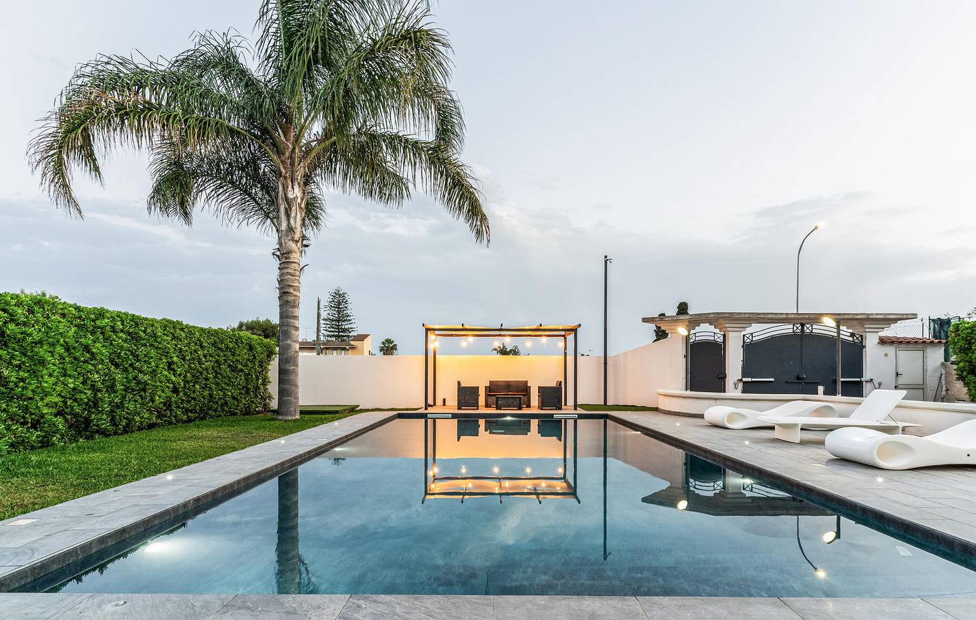 Accogliente appartamento sulla spiaggia con piscina e terrazza! in Siracusa, Siracusa e dintorni