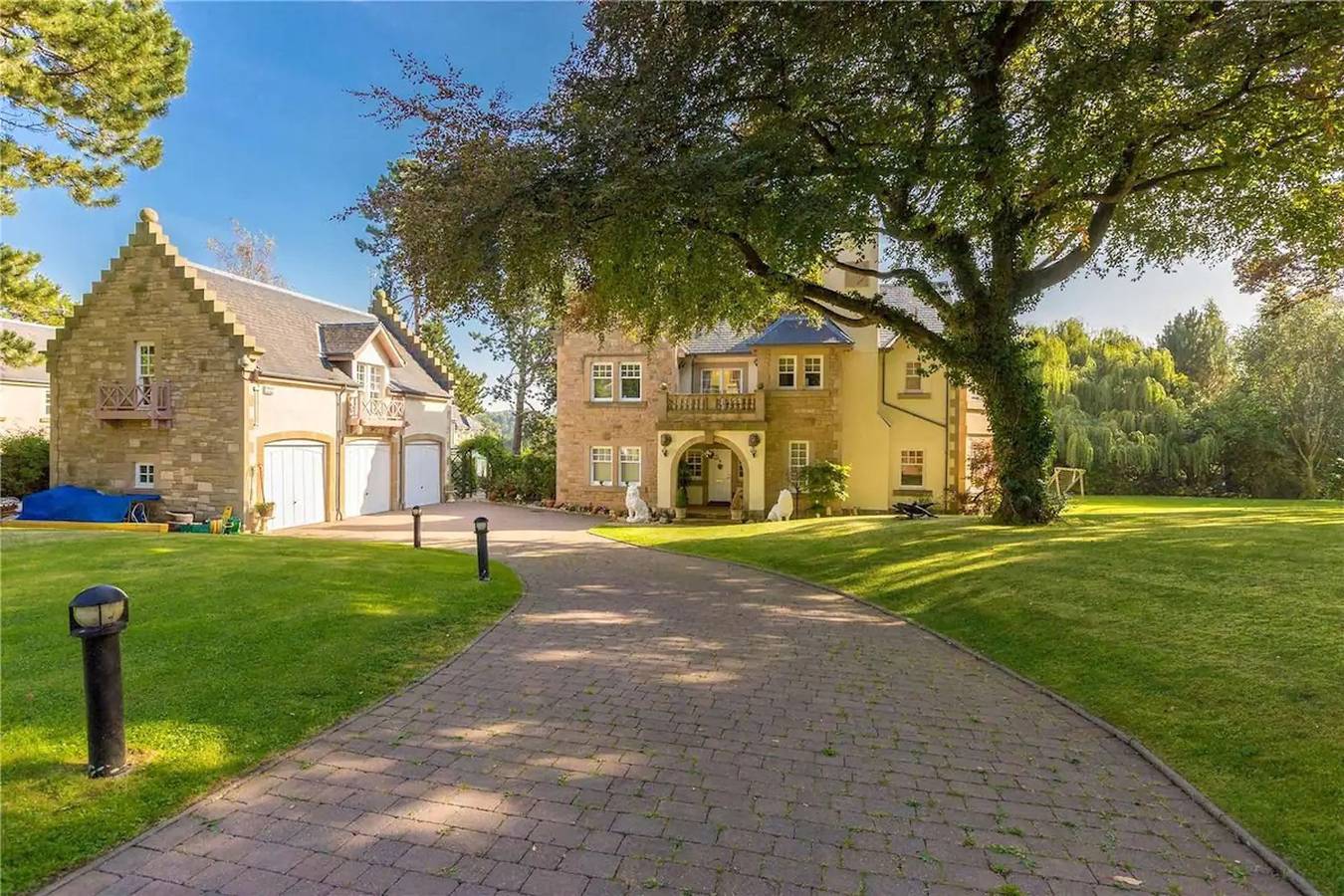 Superb Dream 7 bedroom Mansion Near Edinburgh in Musselburgh, Edinburgh and Lothian