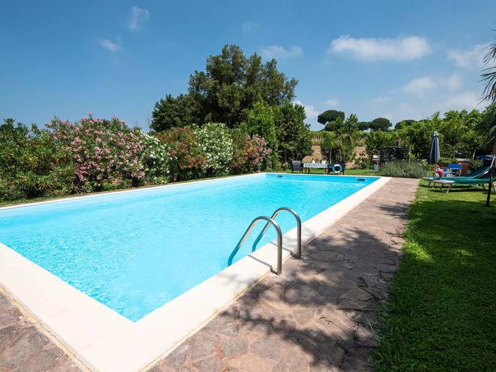 Casa 4 Persone in Nettuno, Provincia di Roma