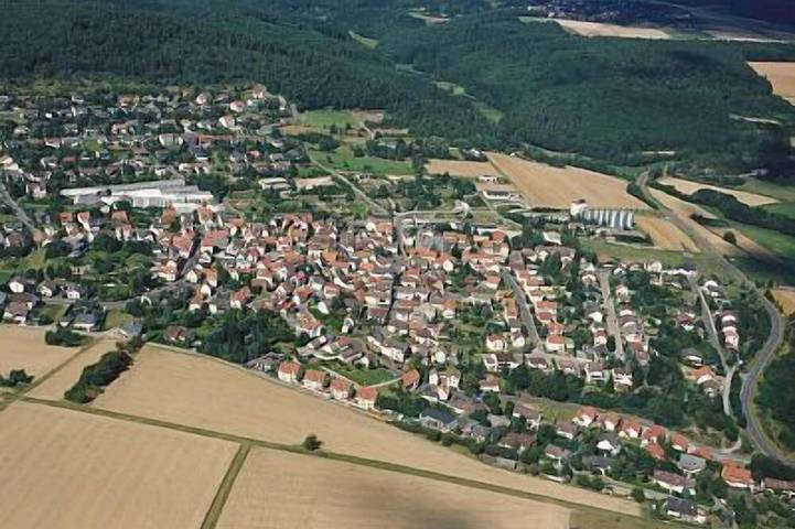 Ferienwohnung für 6 Personen, mit Garten in Usingen