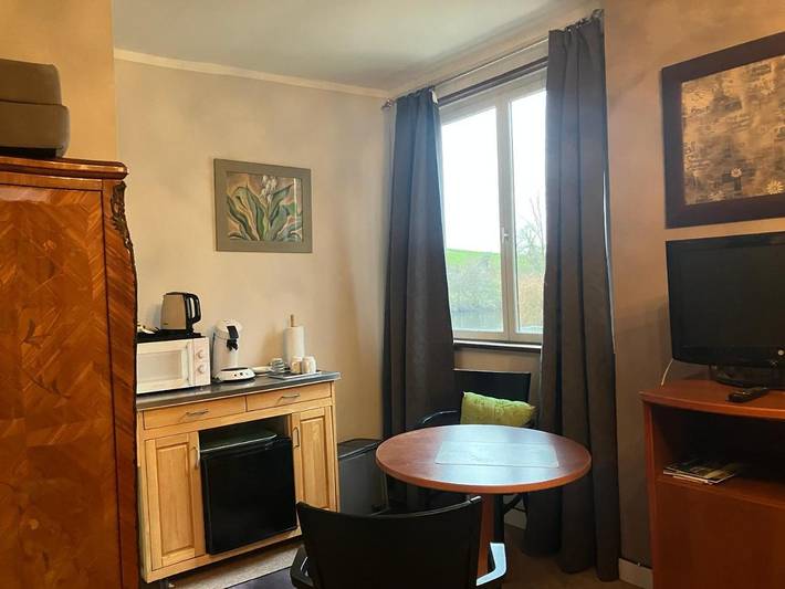 Chambre d’hôte pour 2 personnes, avec vue et piscine ainsi que sauna et jardin dans Haute-Vienne - 2