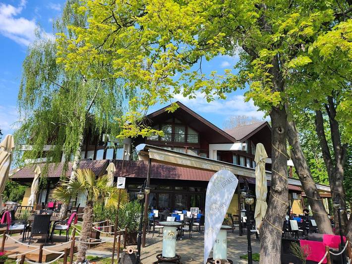 Ferienwohnung für 2 Personen, mit Garten und Terrasse in Györ