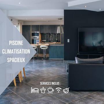 Location de vacances pour 4 personnes, avec piscine ainsi que jacuzzi et terrasse à Déols