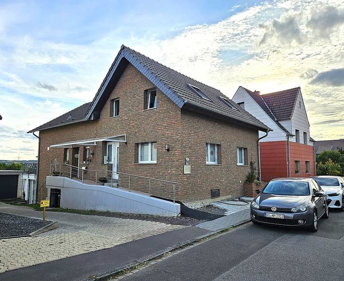 Ganze Wohnung, Ferienwohnung Eric an der Feuerroute in Wachtberg, Rhein-Sieg-Kreis