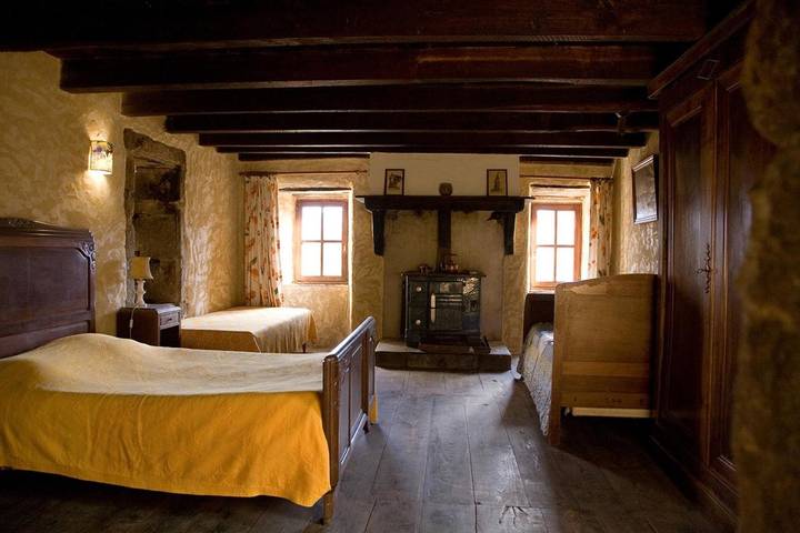 Hôtel pour 6 personnes, avec terrasse ainsi que jardin et vue, animaux acceptés dans Lozère - 4