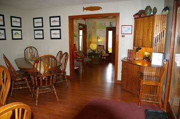 Lodge for 25 Guests in Lake Michigan, Michigan, Picture 3