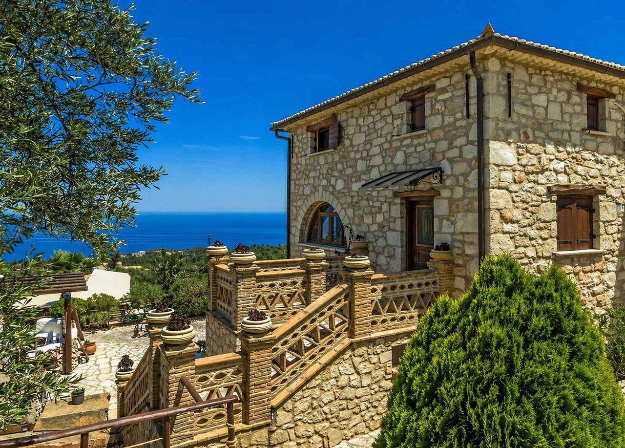 Ganze Wohnung, Villa Poseidon - Superior Suite In Zante w/Pool in Zakynthos