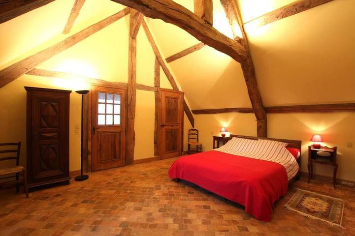 Location de vacances pour 7 personnes, avec piscine ainsi que jardin et sauna à Saint-Hymer - 2