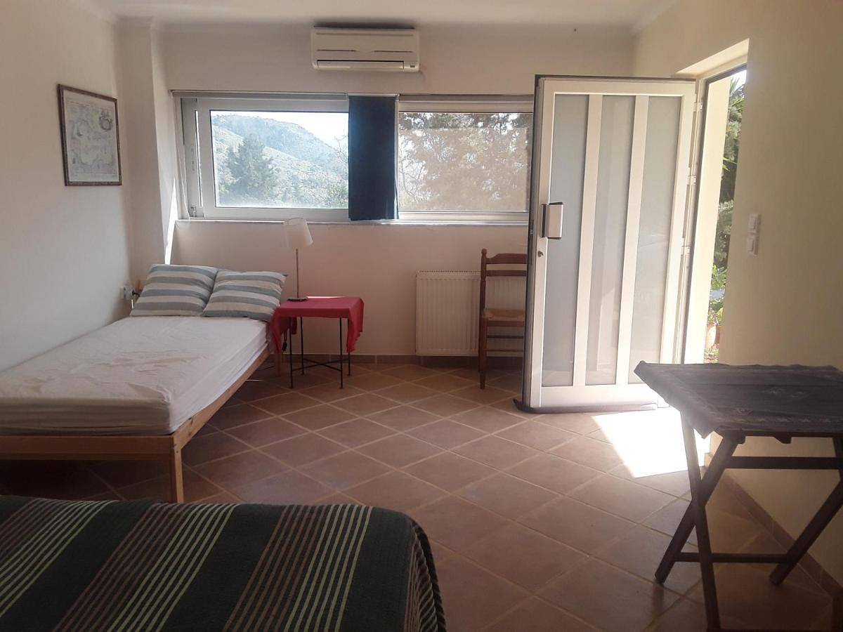 Alpha House in Kampia, Vámos