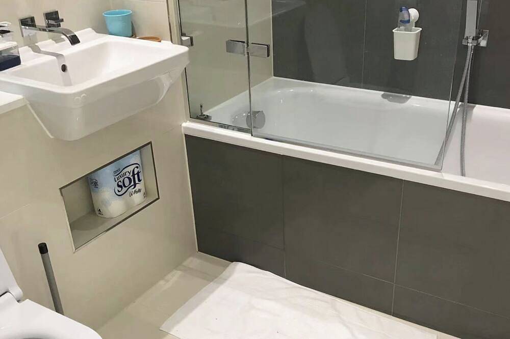 Entire apartment, Optical Luxury Cozy Clean 20mins to Central Londonstudio in Croydon, London