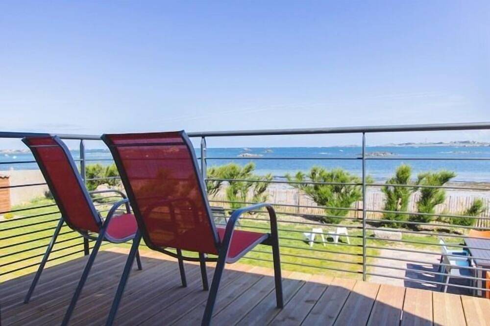 5 * Luxusvilla, Panoramablick auf das Meer, direkter Zugang zum Strand, Pool bei 28 in Santec, Ceinture Dorée