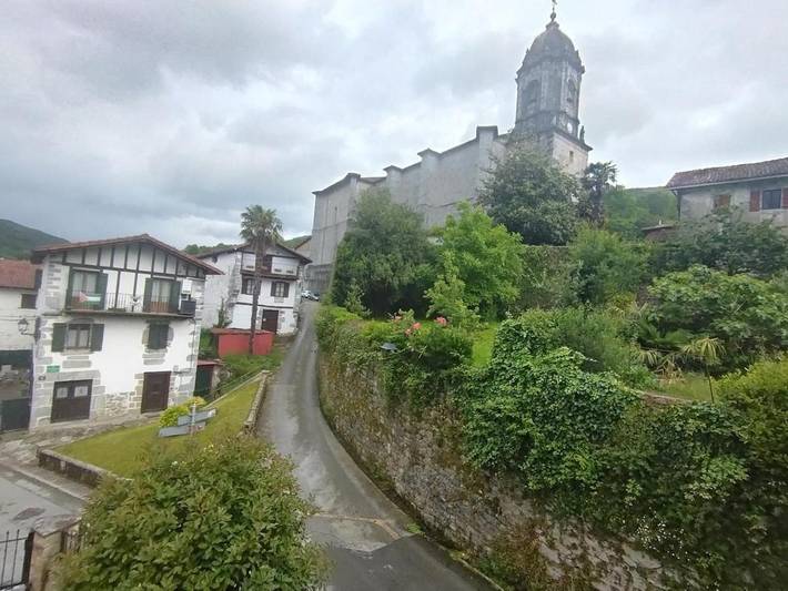 Location de vacances pour 10 personnes, avec jacuzzi et balcon à Lesaka - 4