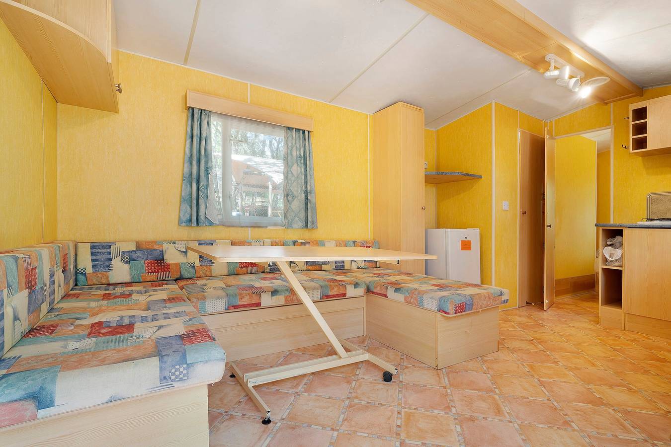 Mobil-home « Dans Village de Gîtes » avec piscine partagée in Calviac-en-Périgord, Périgord Noir