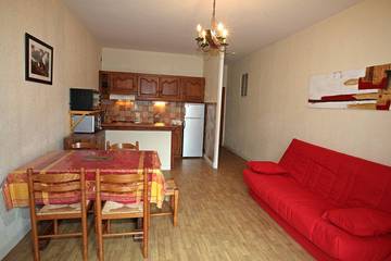 Gîte pour 4 personnes, avec jardin dans Office De Tourisme De Luz Saint Sauveur