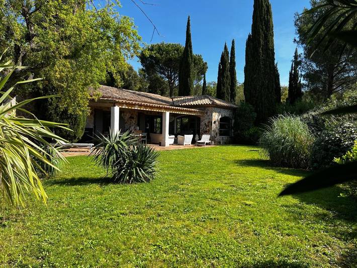 Chambre d’hôte pour 2 personnes, avec piscine et jardin à Le Plan-de-la-Tour - 4