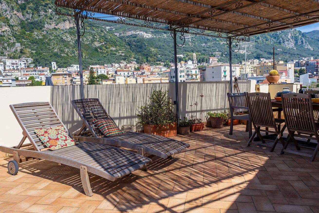 Entire apartment, La Mela - with panoramic terrace in Meta, Sorrentine Peninsula