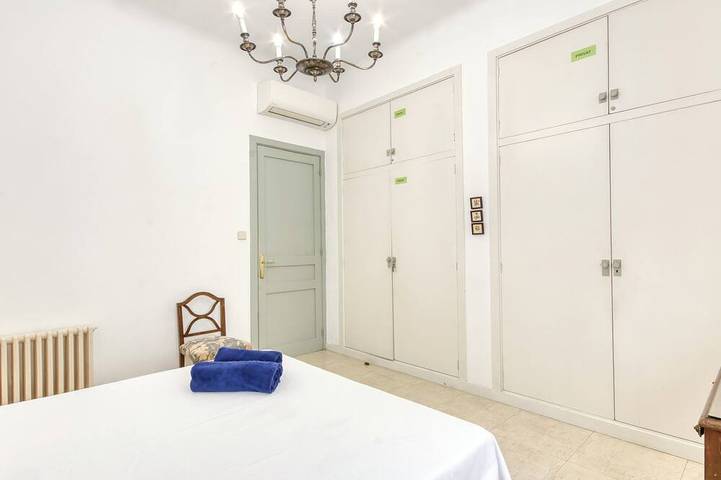 Entire apartment, Primfilat in Figueres, Upper Empordà