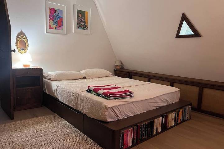 Secluded 5 Bedroom Woodland Villa with Pool in Les Eyzies, Périgord Noir