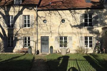 Gîte pour 12 personnes à Vic-sur-Aisne