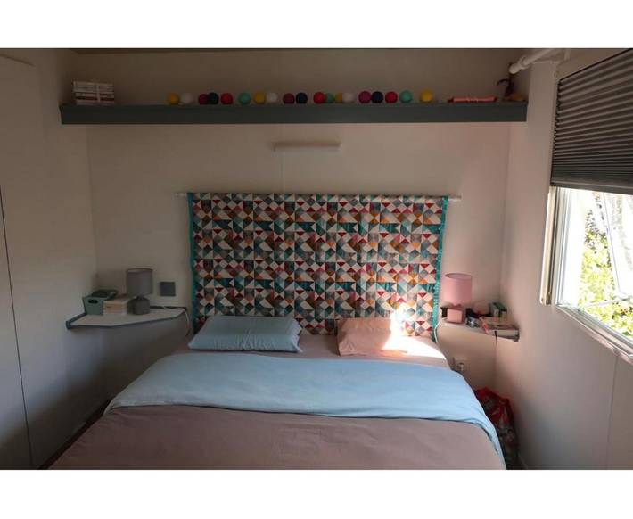 Camping pour 4 personnes, avec bassin pour enfant et piscine ainsi que jardin et terrasse, animaux acceptés