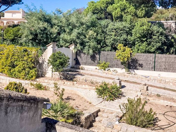Location de vacances pour 10 personnes, avec jardin à Pietrosella - 4