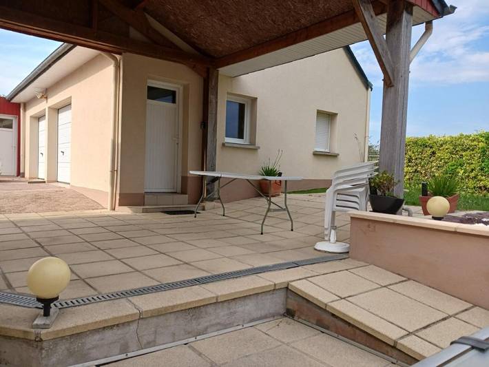 Gîte pour 3 personnes, avec vue, animaux acceptés à Talensac - 2