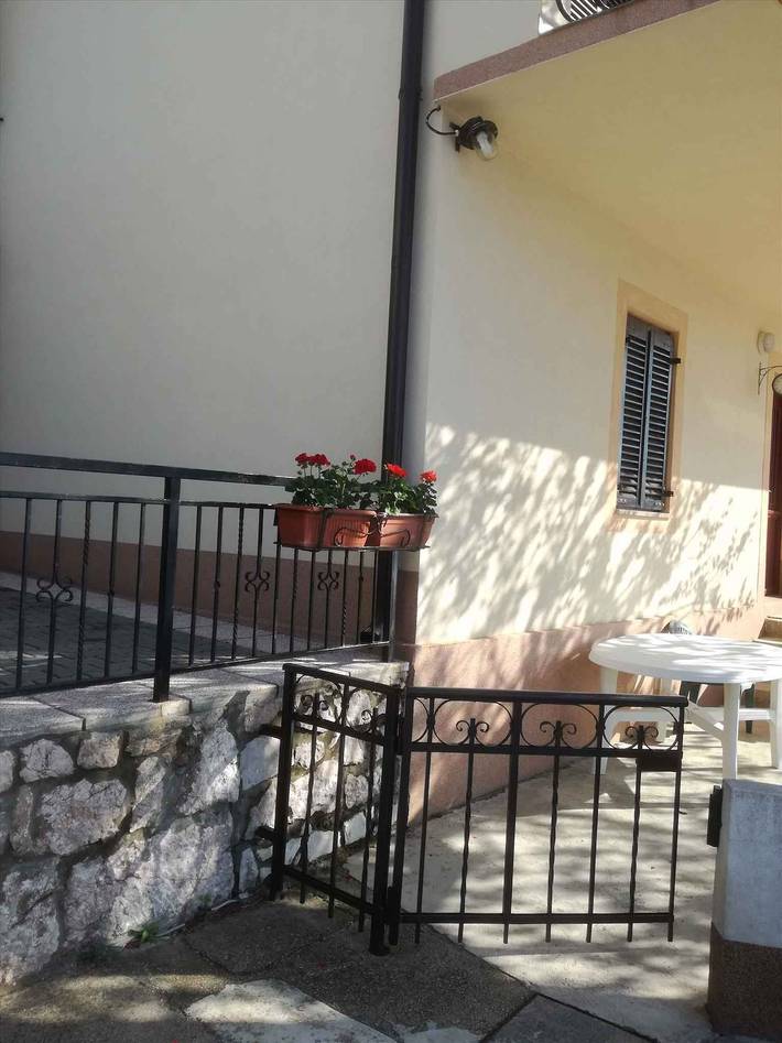 Ganze Ferienwohnung, Ferienwohnung in der Erste Reihe zum Meer  in Jablanac, Naturpark Velebit