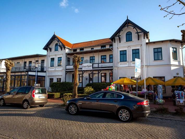 Ferienwohnung für 2 Personen, mit Sauna und Balkon sowie Garten in Graal-Müritz