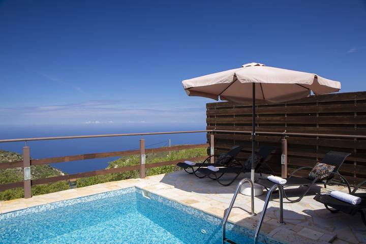 Villa with pool for 5 people, with Garden and Pool in Lefkada