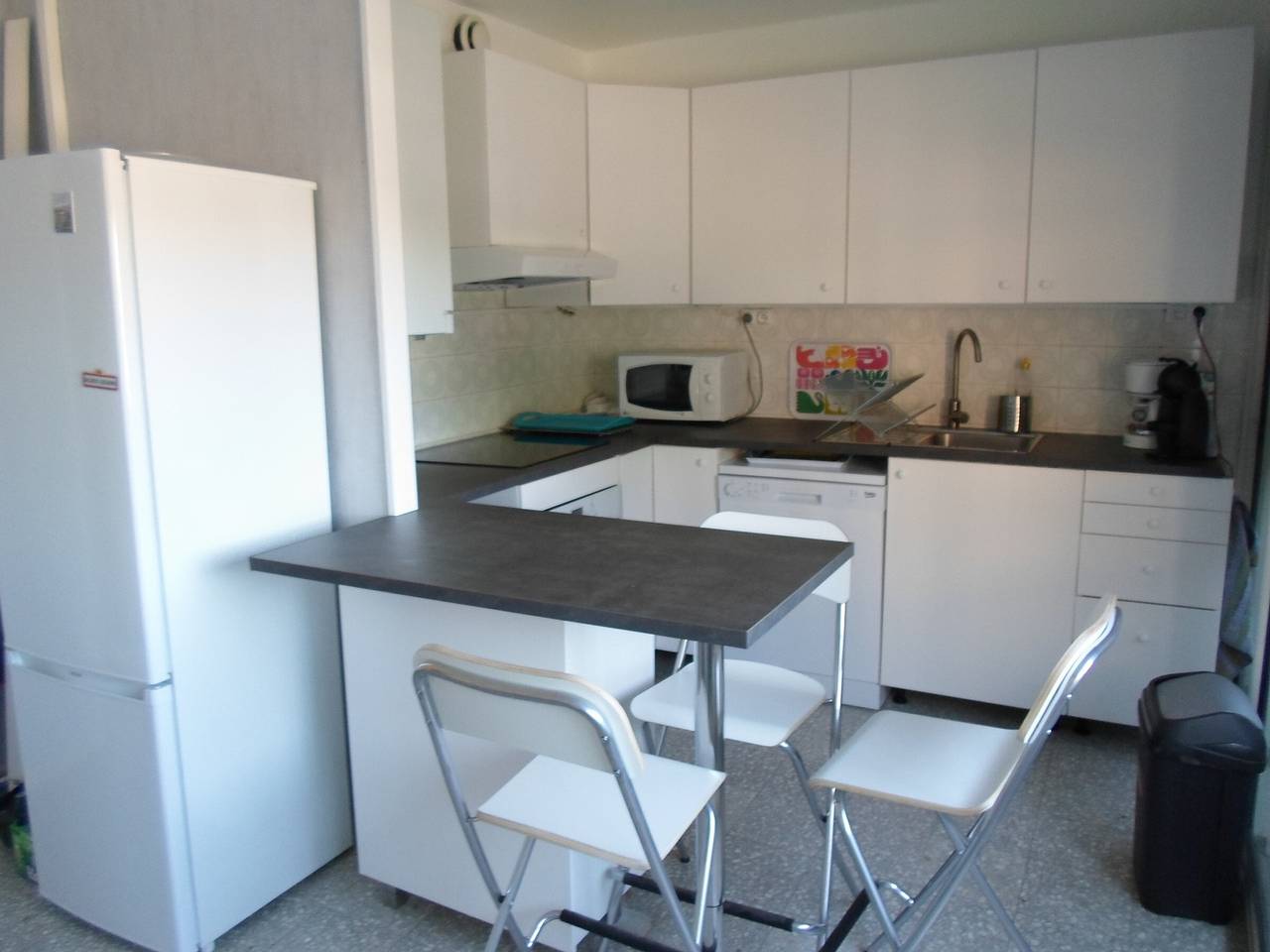 Entire apartment, Bright apartment near the thermal baths with balcony and Wifi in Balaruc-les-Bains, Mediterranean Coast (France)