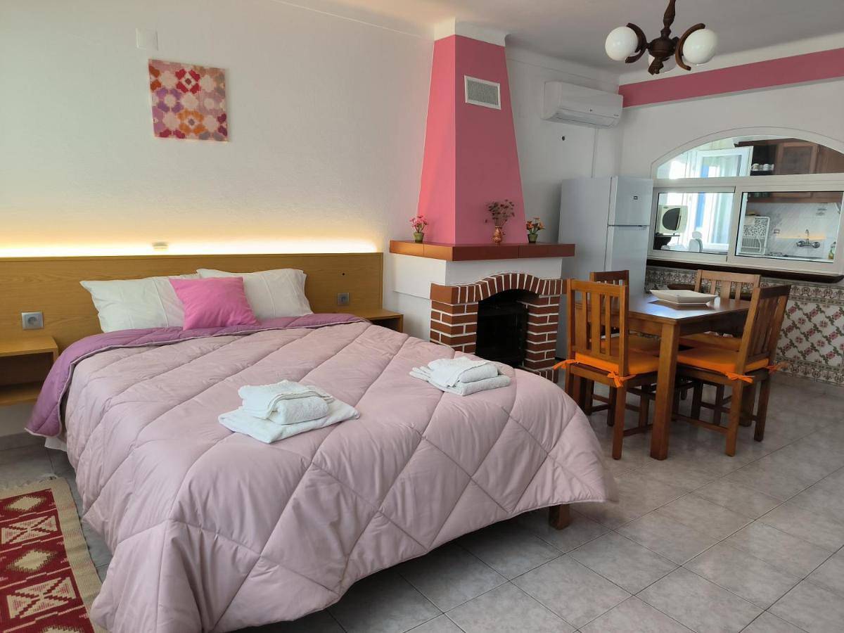 Apartamento inteiro, Studio Apartment in Porto Covo, Costa Alentejana