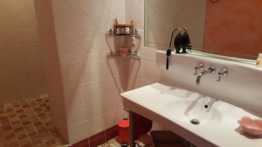 Maison d’hôte pour 3 personnes, avec vue et terrasse à Ferrals-les-Corbières - 4